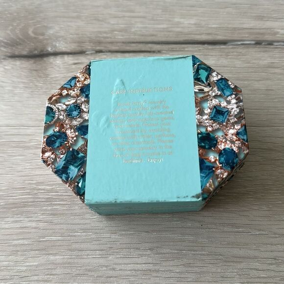 Bomb Party Birthday Collection March 2023 18” Necklace NWOT IN BOX - Picture 4 of 4